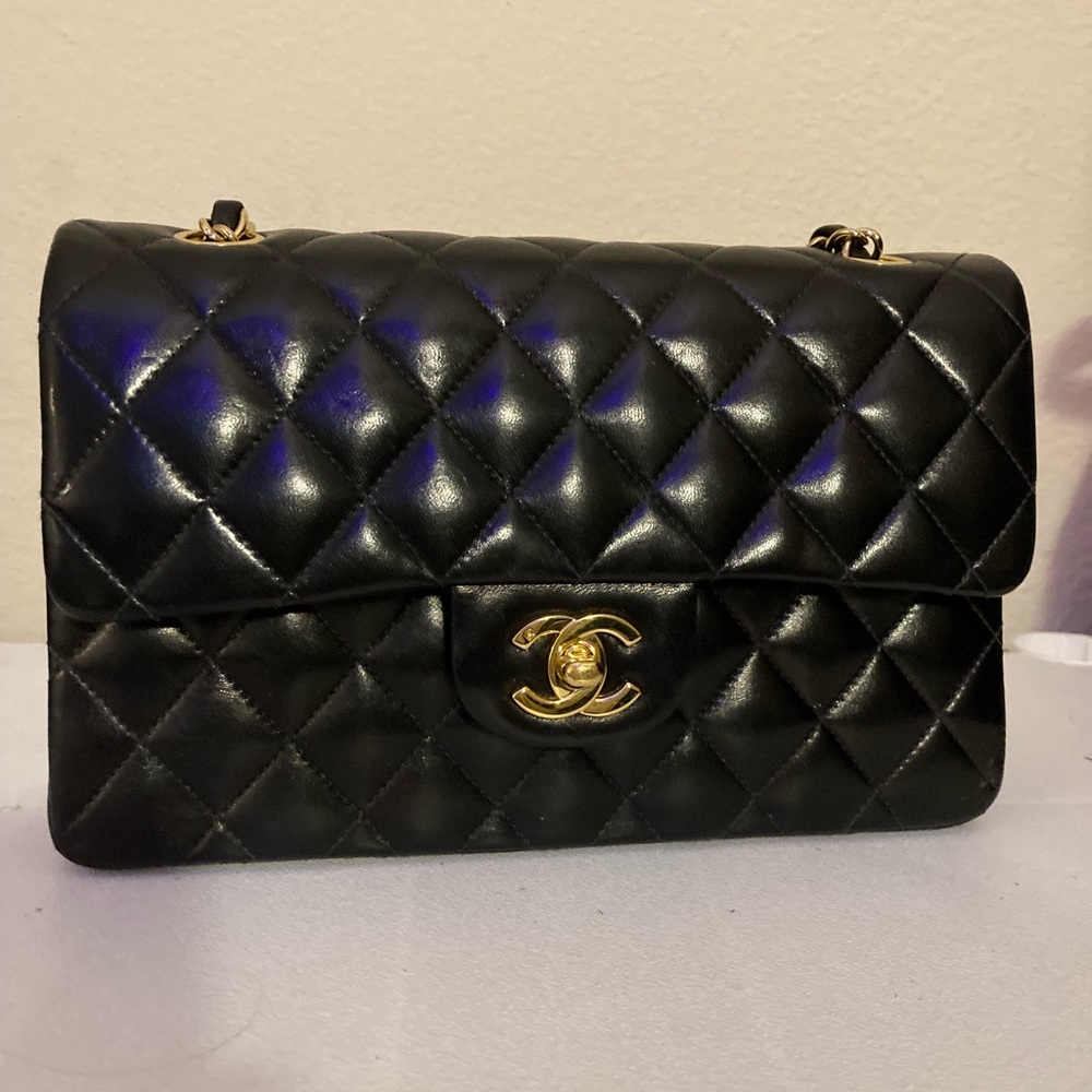 Vintage CHANEL Lambskin Double Flap Bag medium 2005 (9 Series) - Picture 16 of 16